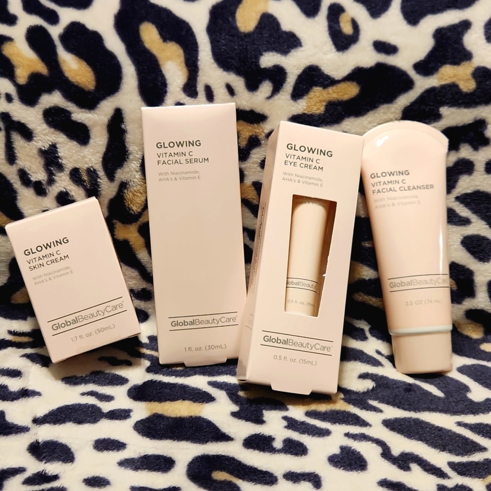 "Glowing" Global Beauty Care Set